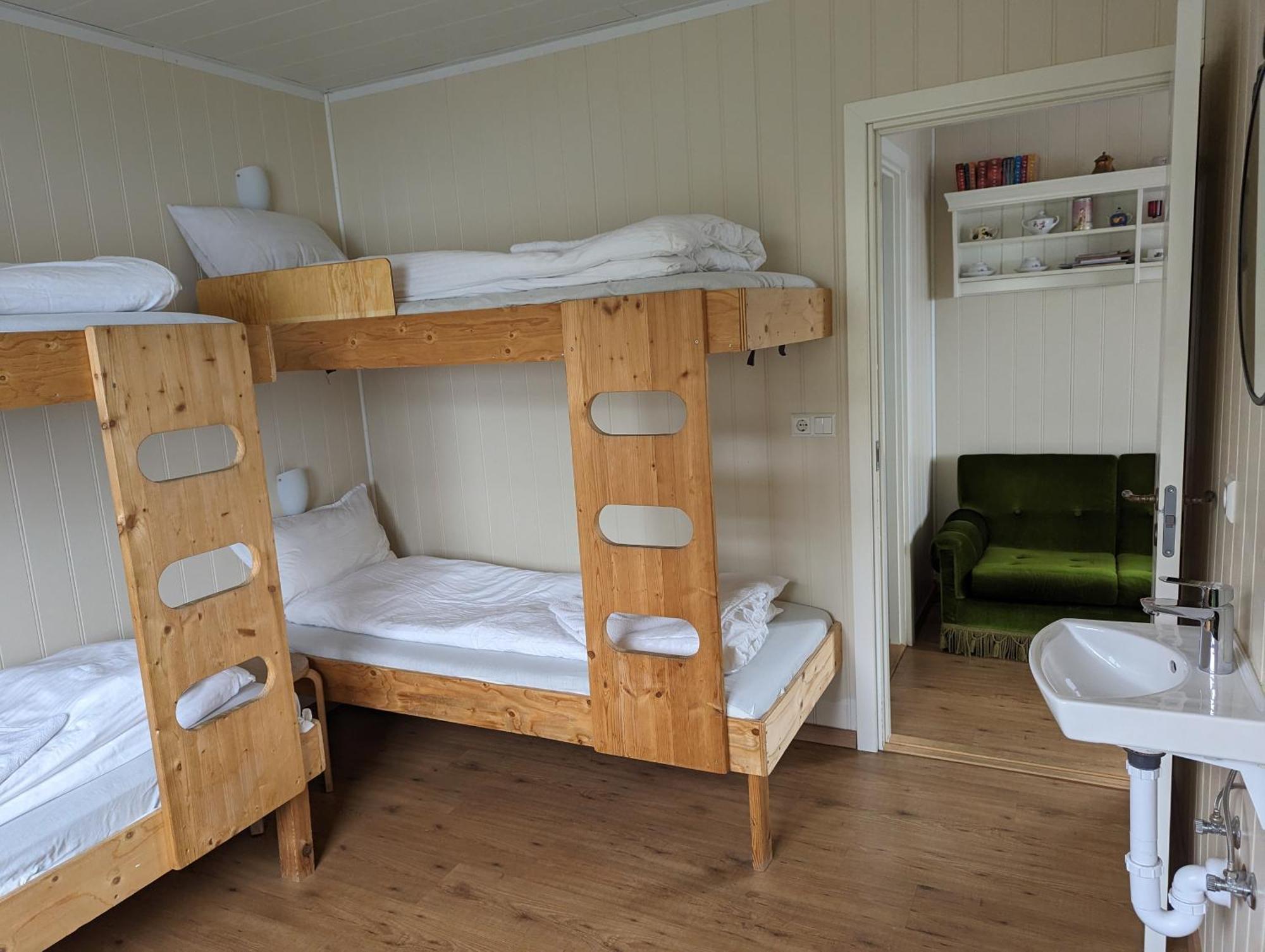 Vik Hostel Экстерьер фото