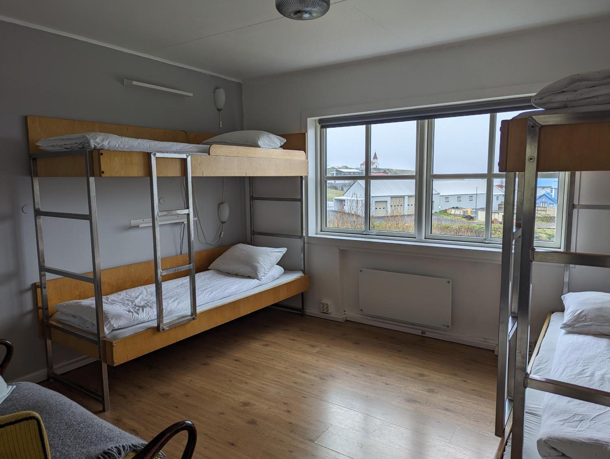 Vik Hostel Экстерьер фото