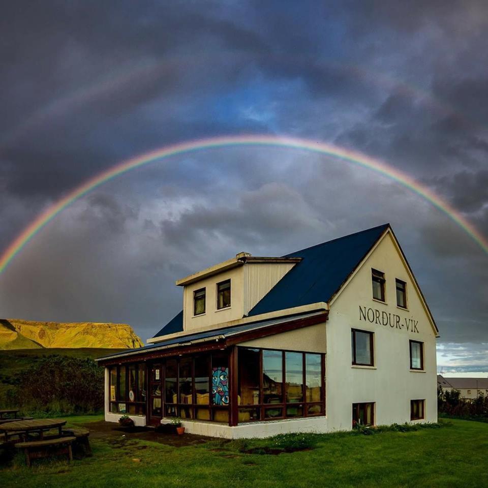 Vik Hostel Экстерьер фото